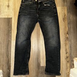 Black Levi's Denim Jeans