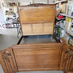 ANTIQUE OAK Full Size Bed