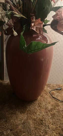 Large Decorative Floor Vase with Floral Arrangement – Like New