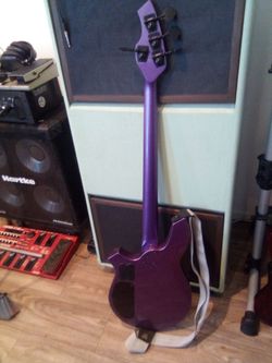 Music Man Bongo 4 Bass