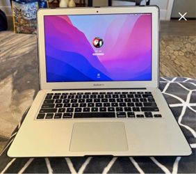 MacBook Air 13” 2015 8gb ram ssd