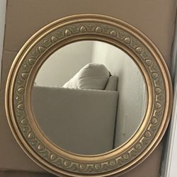 Gold mirror