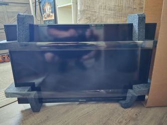 TV 40" Hisense