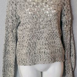 Romeo + Juliet Couture Womens Small Long Sleeve Pullover Sweater Length 22" 