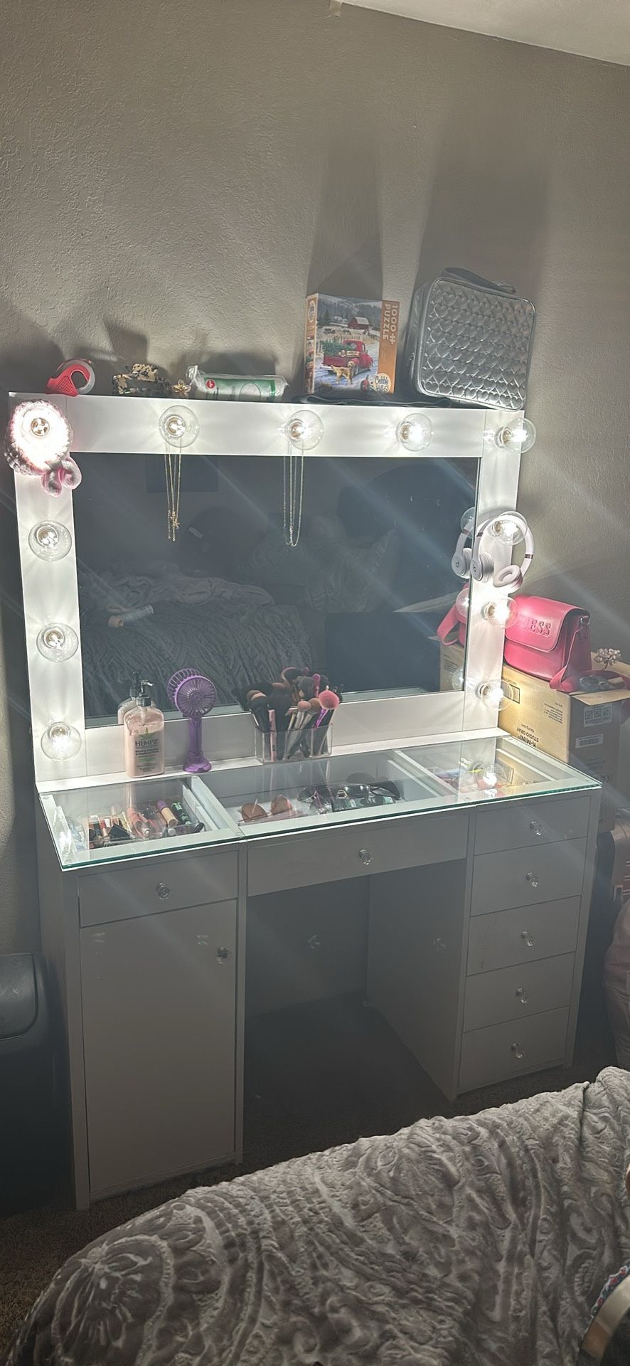 make vanity