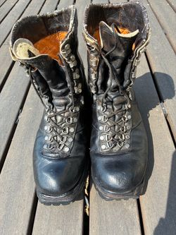 Mountaineering boots size 10 C