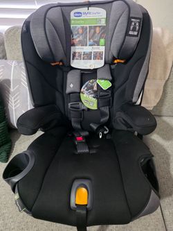 Chicco car seat New!