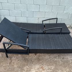 Chaise Lounge 