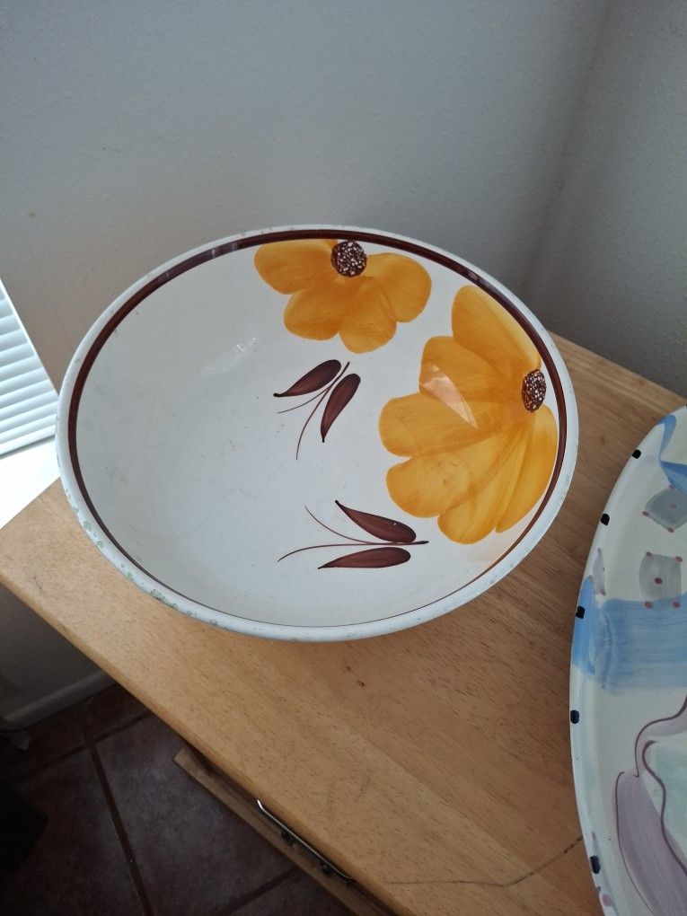 Beautiful Deep Spaghetti Bowl