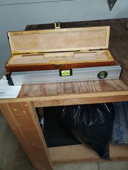 Laser level- 16" machined aluminum w/ custom made box
