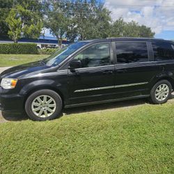 2016 Chrysler Town@country 