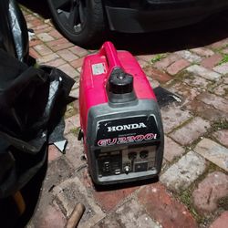 Honda EU2200i 2,200W GEN4 Quiet Gas Portable Inverter Generator w/ CO-Minder