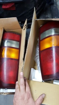 99 to 02 silverado tail lights
