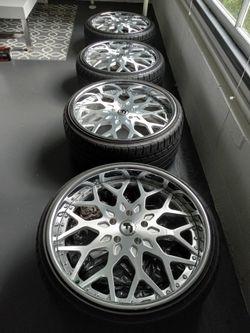 Forgiato 22” rims and tires
