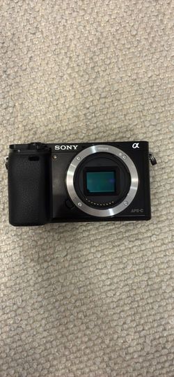 Sony Alpha Mirrorless Camera Body APS-C