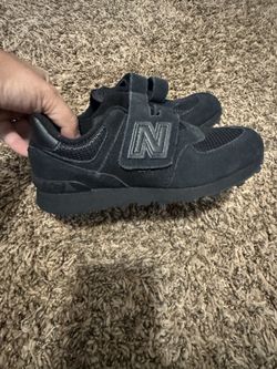 NB Kids Size 13.5 $25 New