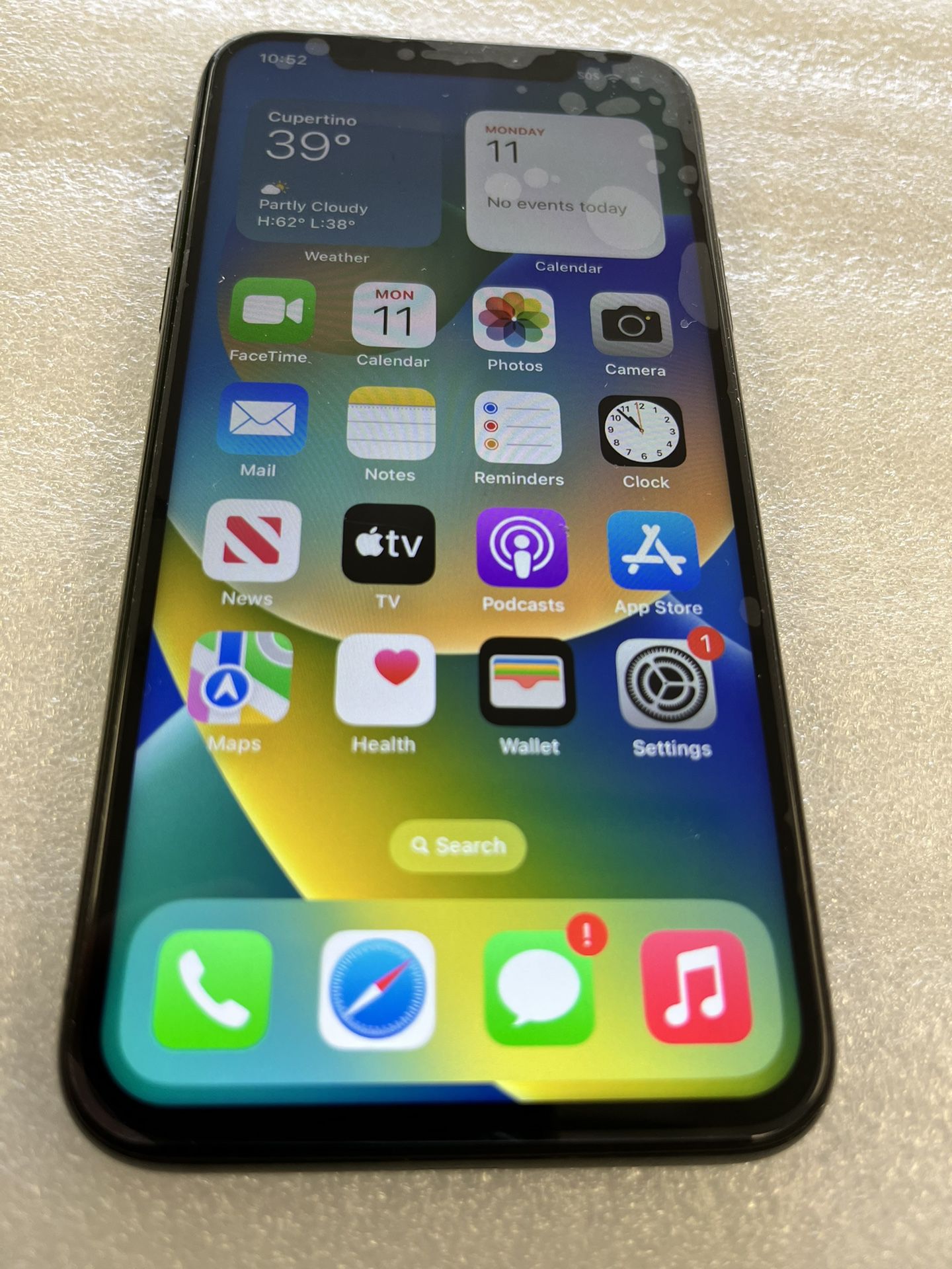 IPhone X Factory Unlocked To Any Carrier 64GB Good Condition