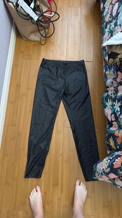 black stretch pants