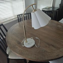 Table LAMP