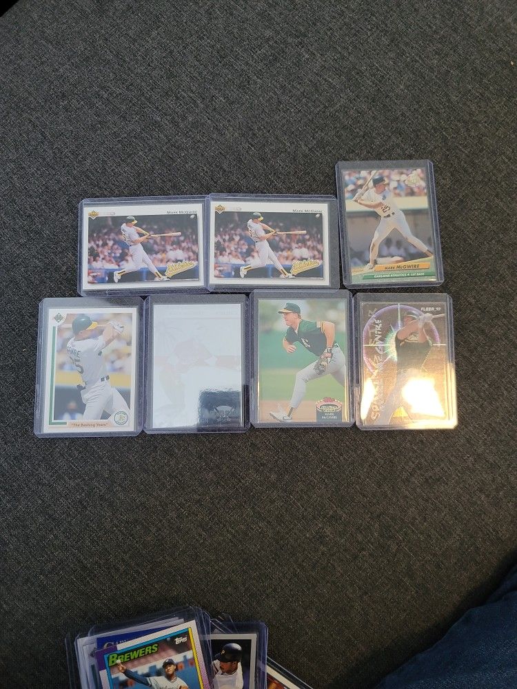 Mark Mcgwuire Lot Of 7 Mlb Cards