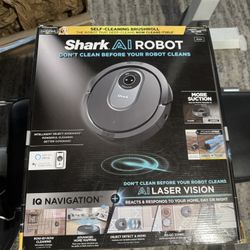 SHARK AI ROBOT VACUUM