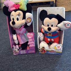 Mickey And Minnie Plush Toys (Pack)