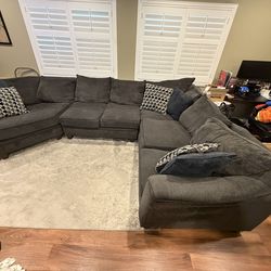 Super comfortable Sectional Couch