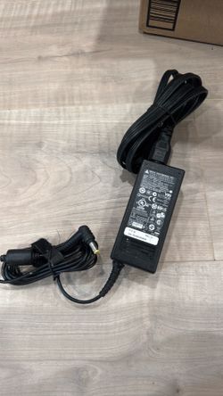 Acer gateway Asus Toshiba laptop power supply charger