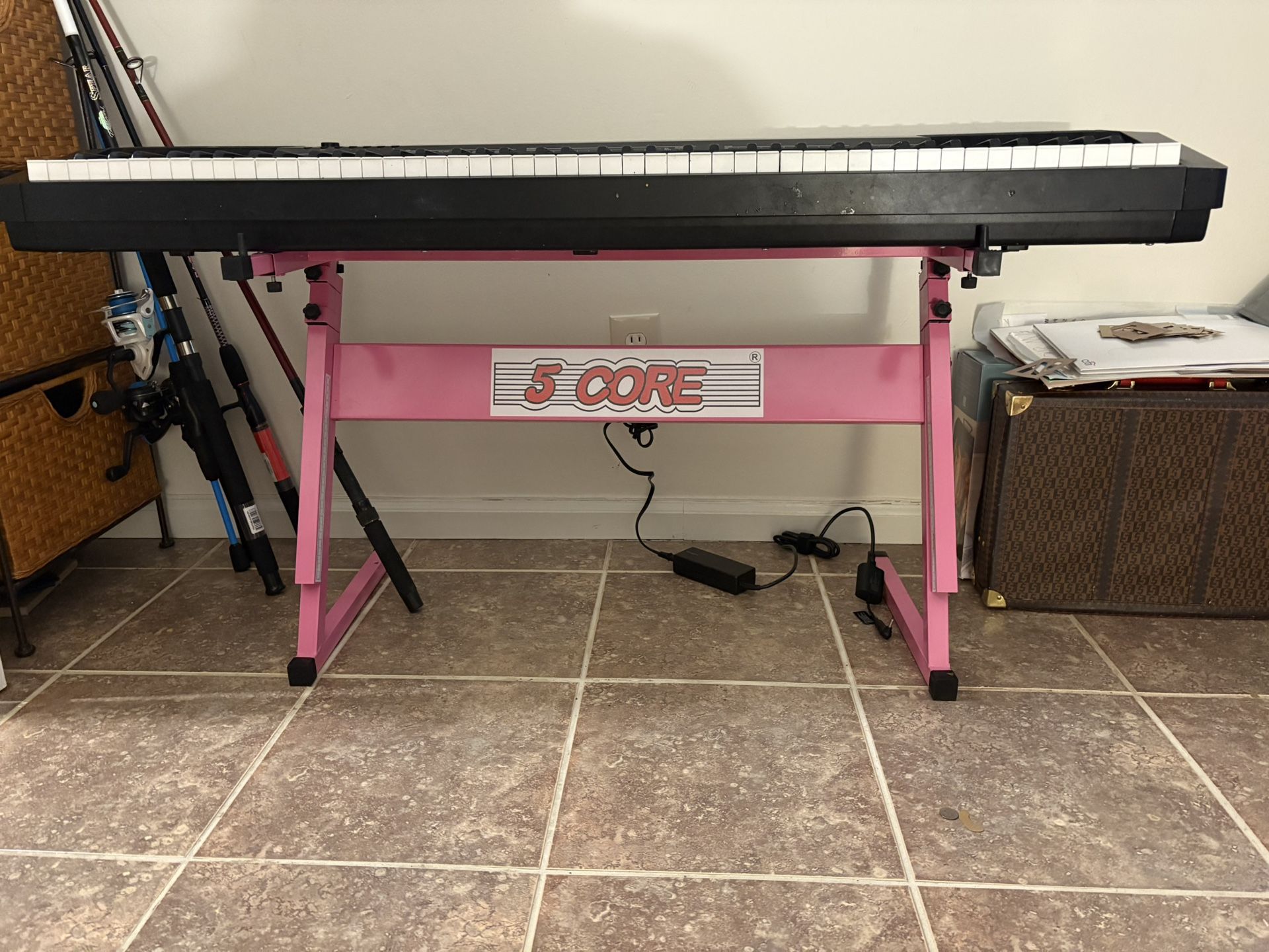 Pink 5 Core Keyboard Stand
