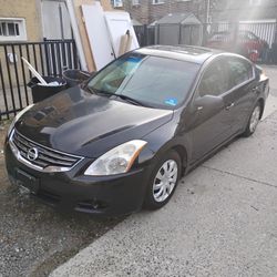 (CLEAN TITLE) 2011 Nissan Altima
