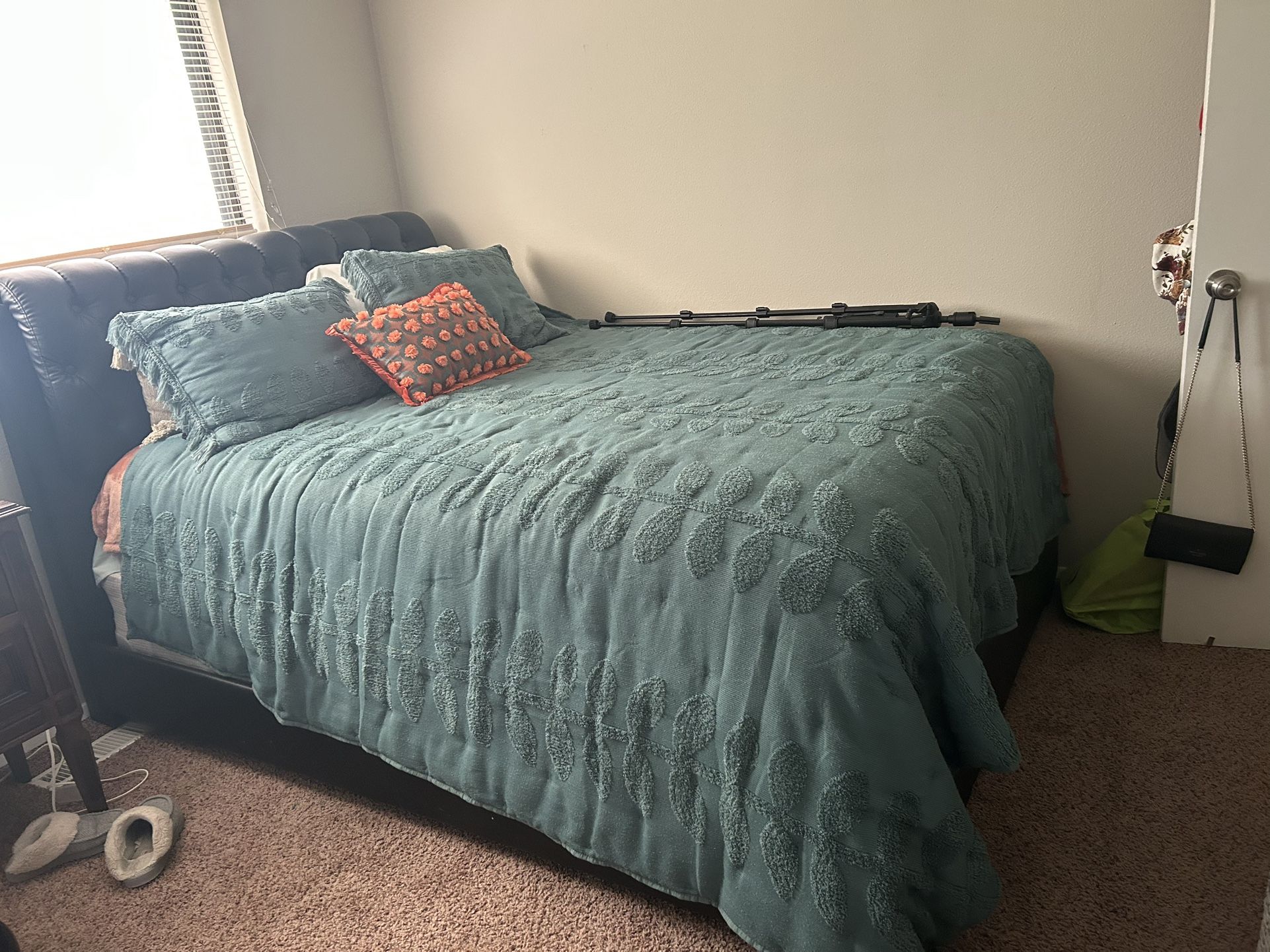 Queen Bed
