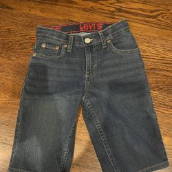Boys Levi’s Brand Jean Shorts Size 4t