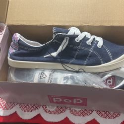 Tennis Shoes Size 9.5