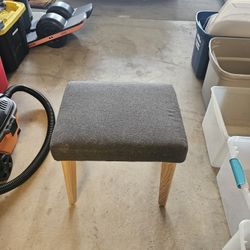 Modern Upholstered Stool – Gray & Wood