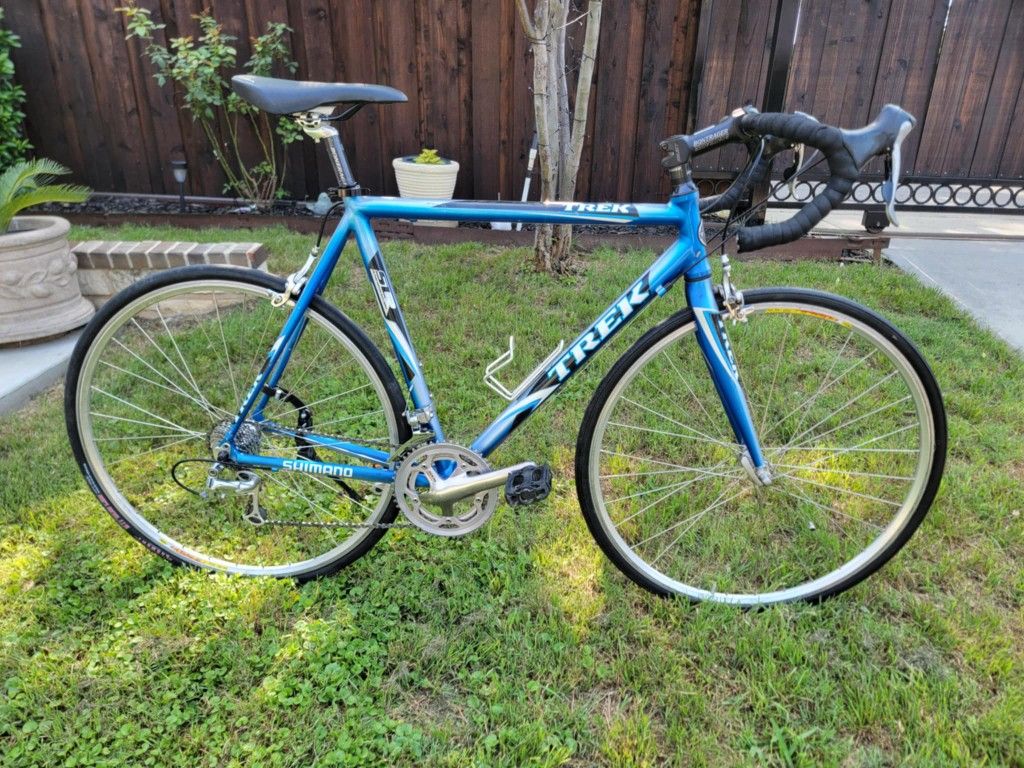 Trek SLR ROAD BIKE
