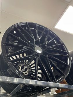 ​18x7.5 5x114.3 Custom Rims Sedan Coupe Crossover ​UPGRADE YOUR RIDE - NEW 18" WHEELS ARRIVING DAILY! ​Huge selection of different colors and spoke de