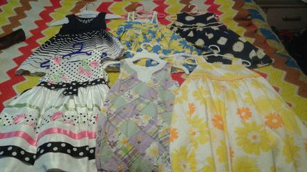 Little girls size 5 / 6 lot dresses