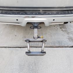 Hitch Step