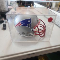 New England Patriots Mini Helmet With Case 