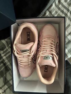 Dior B30 Sneakers Pink and blue bottoms