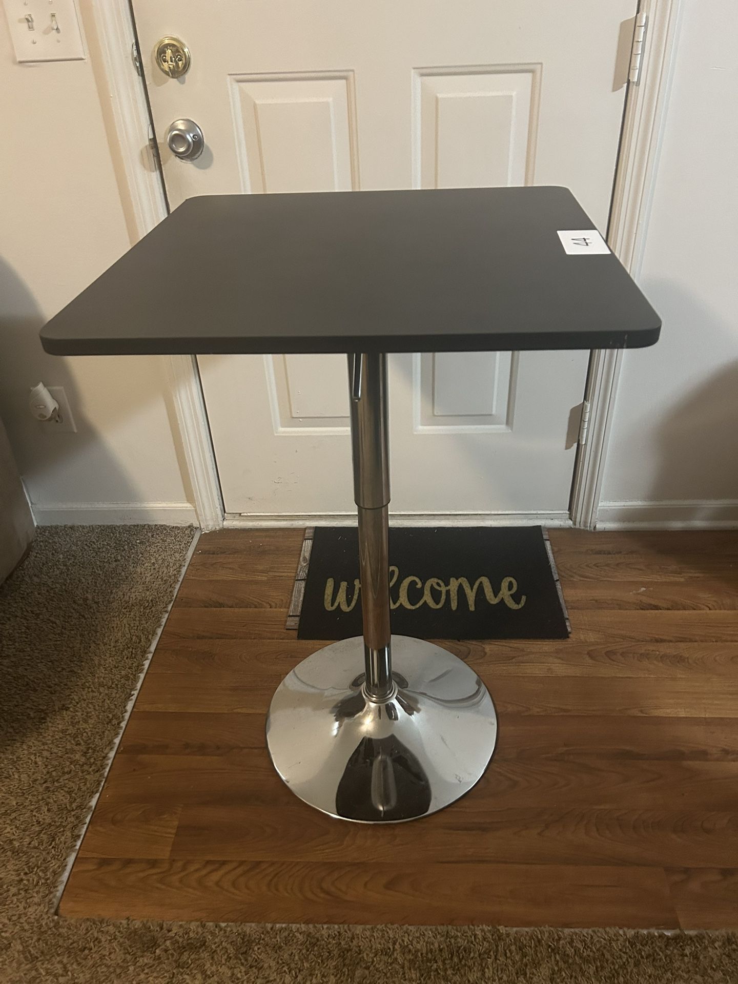 Swivel Table