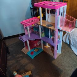 Barbie Dream house With Some Furniture And Accessories 
