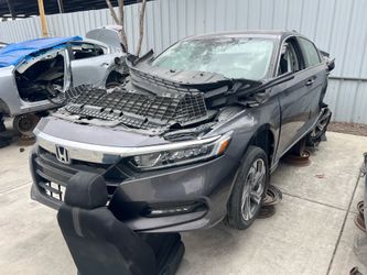 2019 Honda accord for part