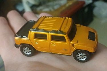 2001 Hummer H2 Concept Showcase Collection Limited Edition Maisto Diecast 1/64