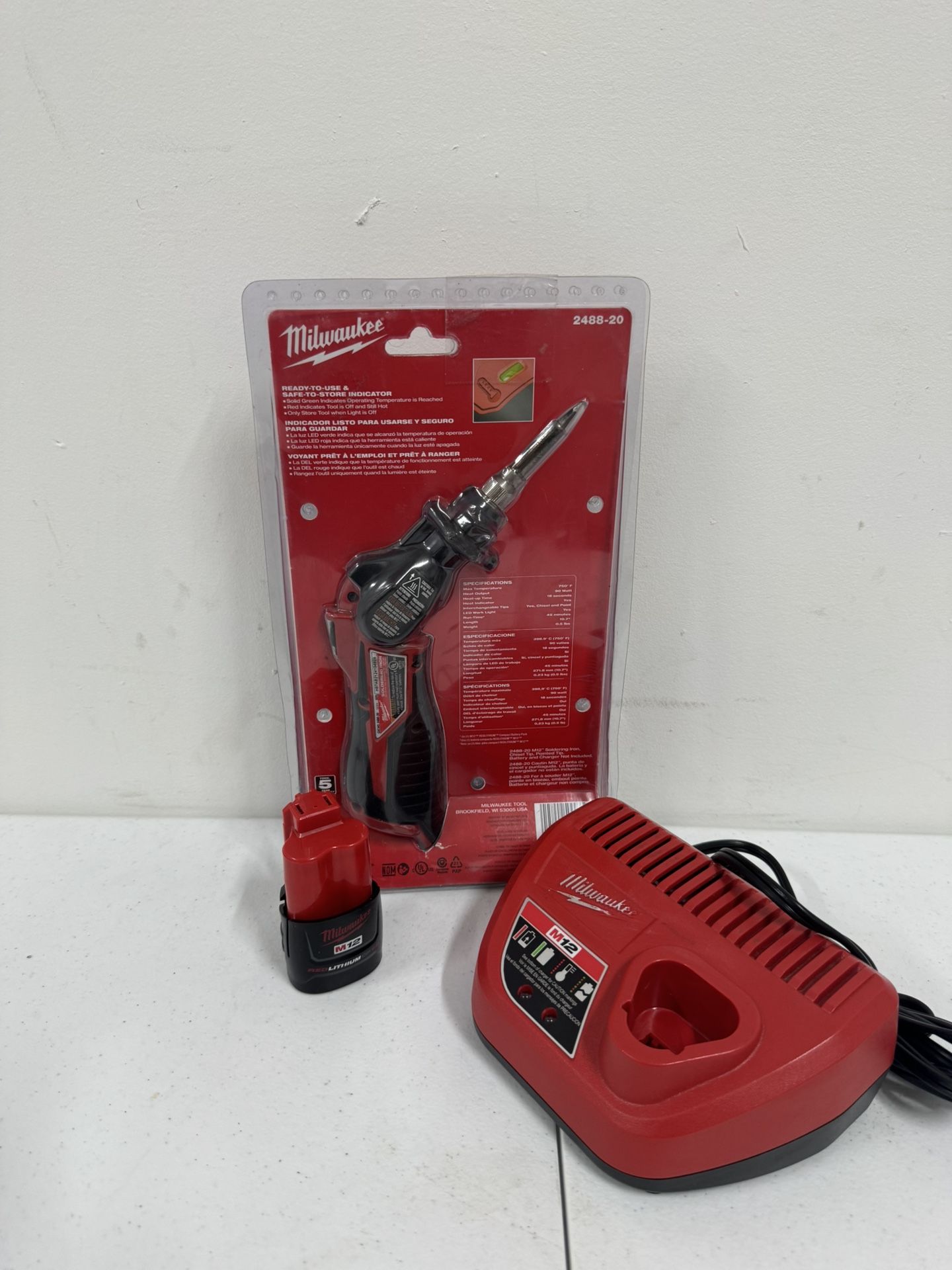 MILWAUKEE M12 12-Volt Lithium-Ion Cordless Soldering Iron with Compact  Battery Pack 1.5Ah and