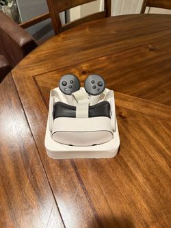Meta Quest 3S 128GB VR Headset + Both Controllers – Very Good Condition