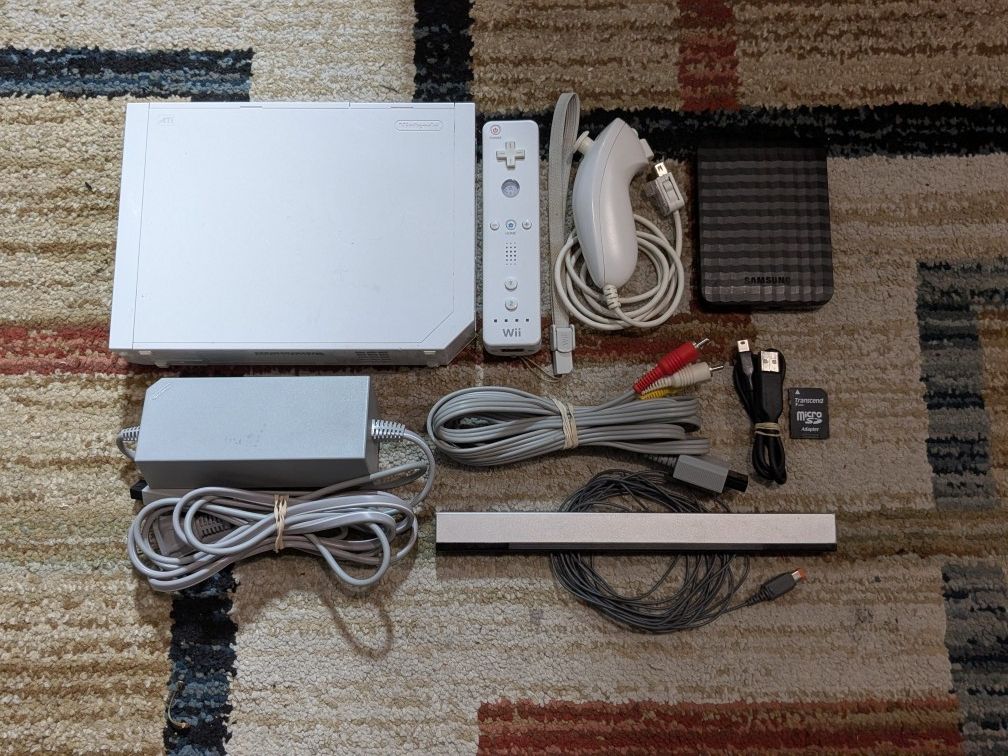 White Nintendo Wii Console Bundle! Tested! 60+ Games Included!