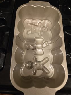 Nordic Ware Gingerbread Man Loaf Pan 6 Cups Gold Heavy Cast