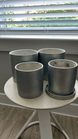Plant pots