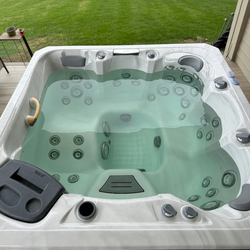 ISO Hot Tub - We Pay at Pickup, Free to List on Commonplace